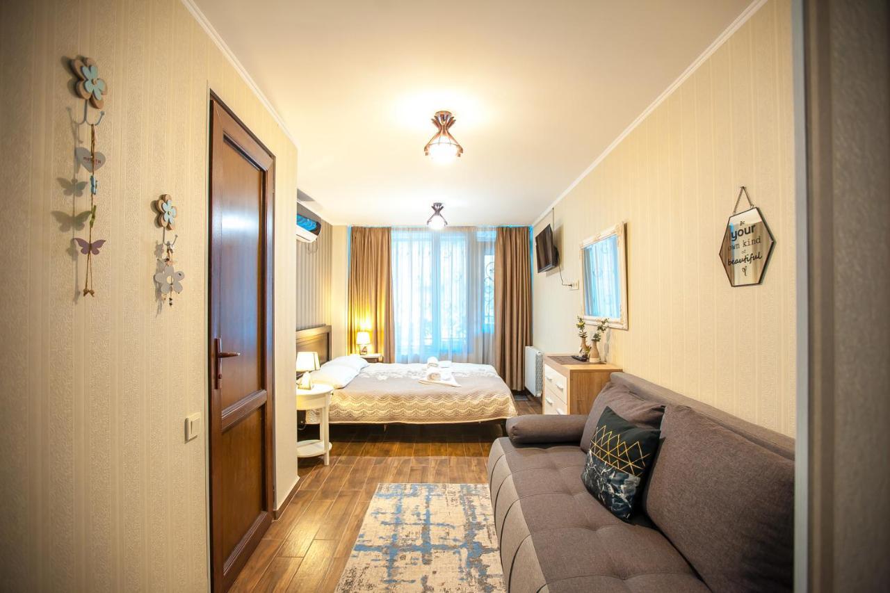 Apartment On L.Meskhishvili Turn Tbilisi Exterior foto